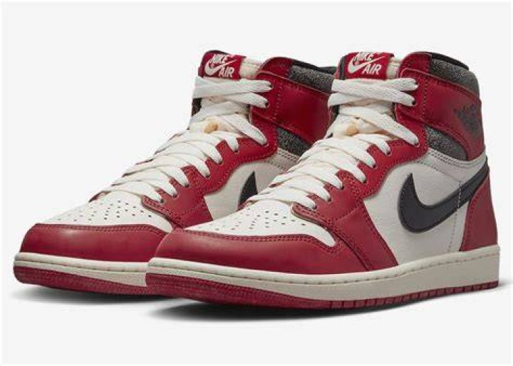 Air Jordan 1 High 