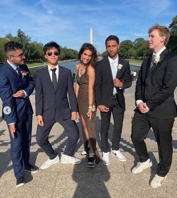 Ana Sobonja with her friends