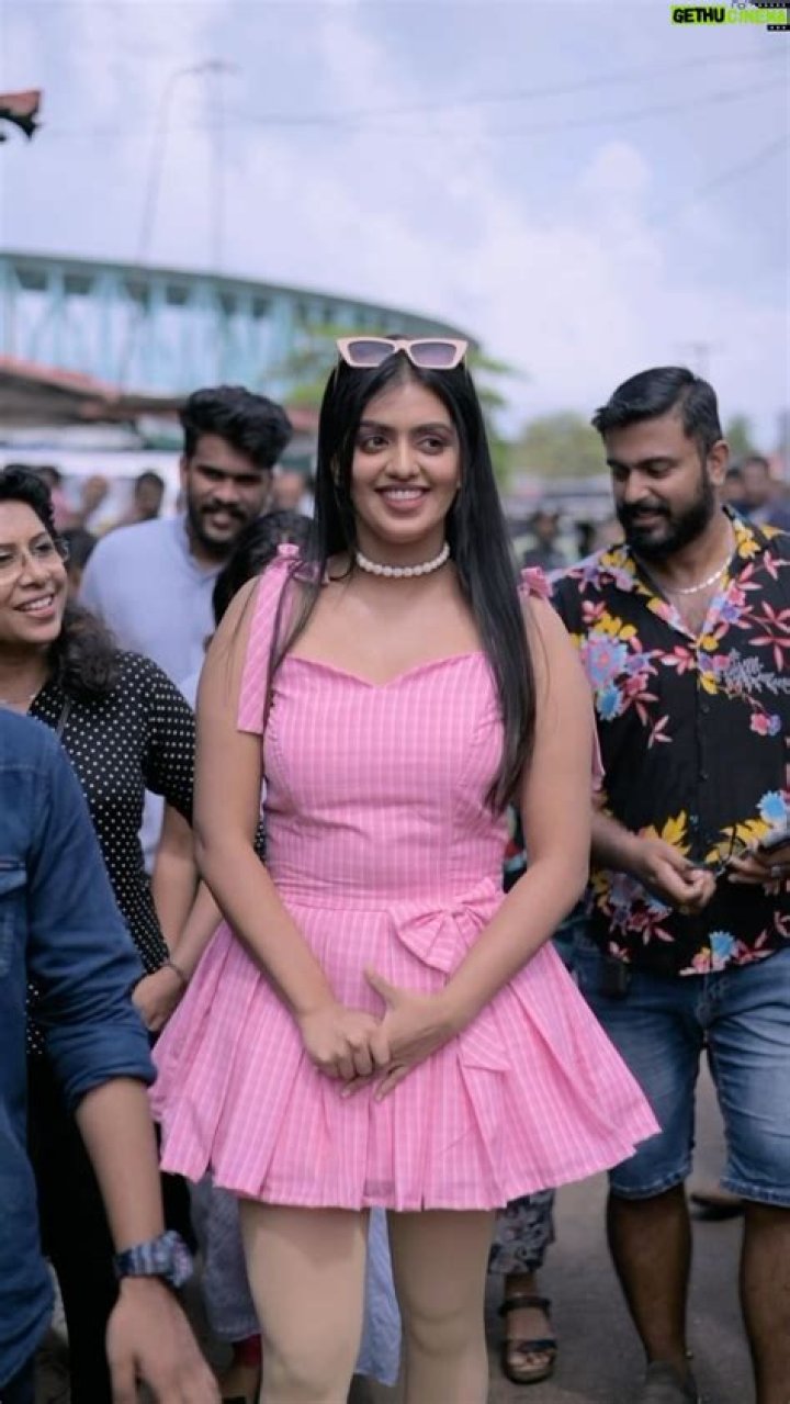 Ansha Mohan and her friend