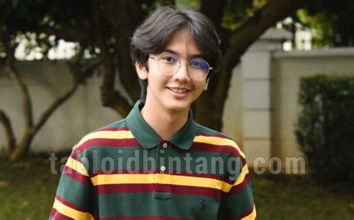 Ari Irham's Instagram account