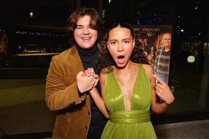 Ashley Aufderheide with fellow actors of That '90s Show