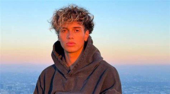 Bene Schulz Height, Weight, Net Worth, Age, Birthday, Wikipedia, Who, Instagram, Biography