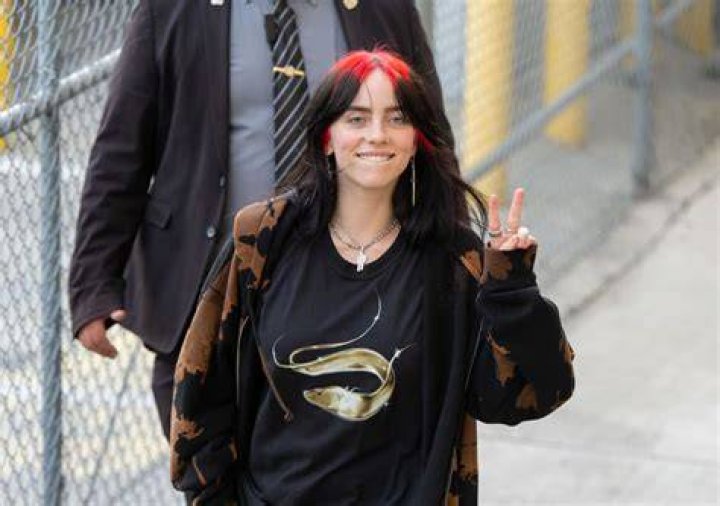 Billie Eilish Raps Along To Young Thug's 