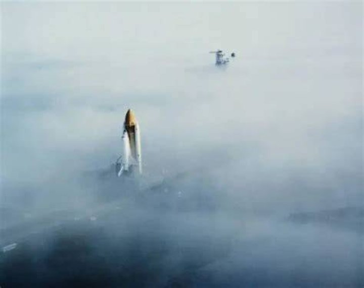 Challenger Among Mist