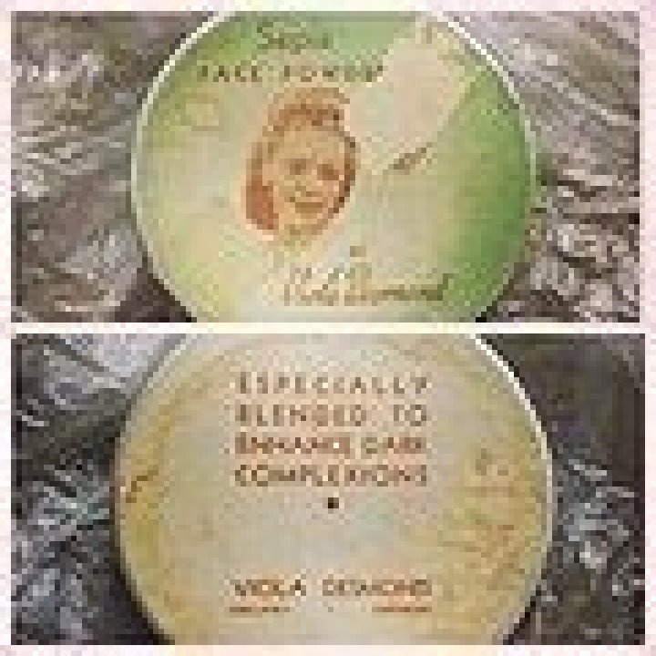 Desmond Powder Compact