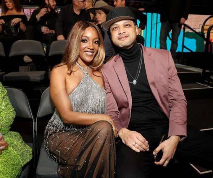 Did Mickey Guyton have a baby?