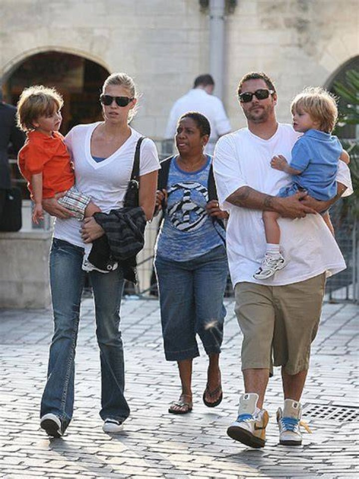 Does Kevin Federline pay child support Shar Jackson?