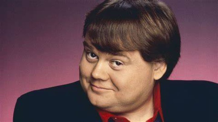 Does Louie Anderson identify as a woman?