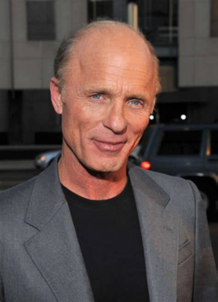 Ed Harris Biography, Age, Height, Wife, Net Worth, Family