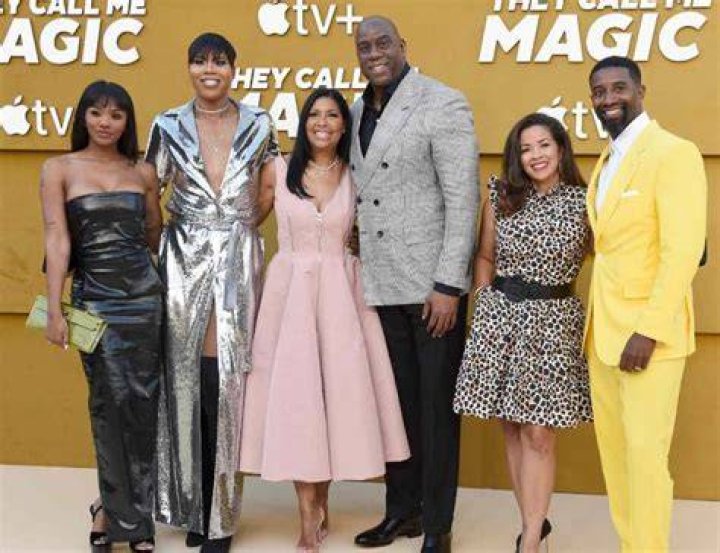 Elisa Johnson with family