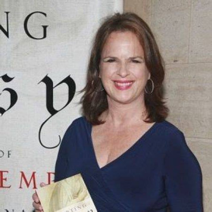 Elizabeth Macdonald Husband: Know About Her Net Worth & Measurements