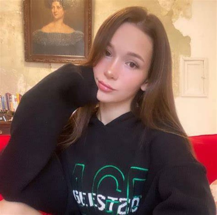 Ellie Leen