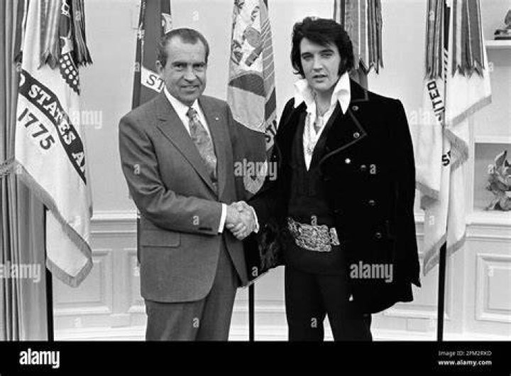 Elvis And Nixon Shake Hands