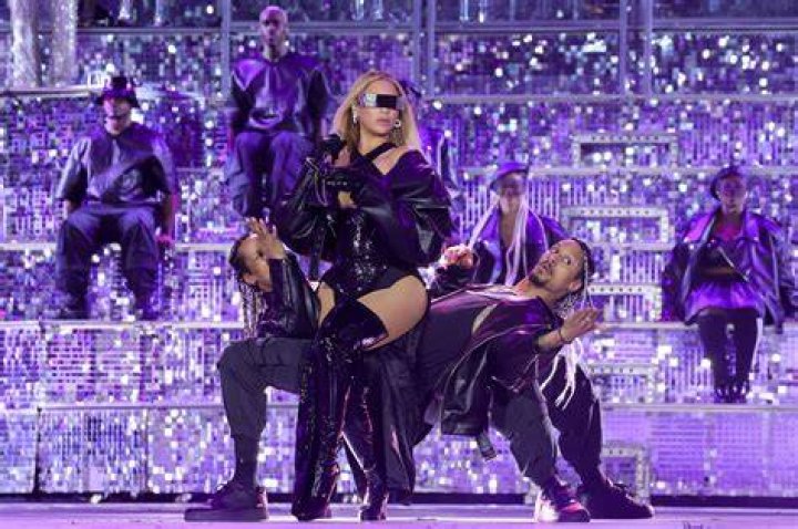 Fans Beg Beyonce To Release 