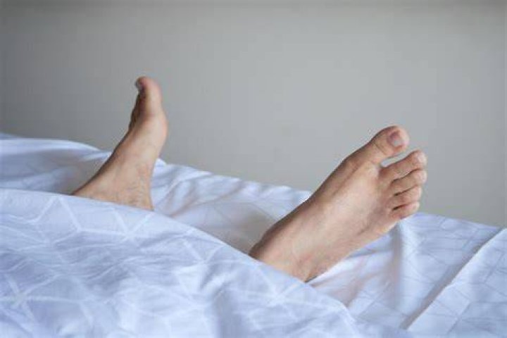 Feet Bed
