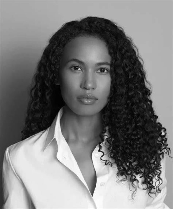 Fola Evans-Akingbola Biography, Age, Height, Net Worth, Family