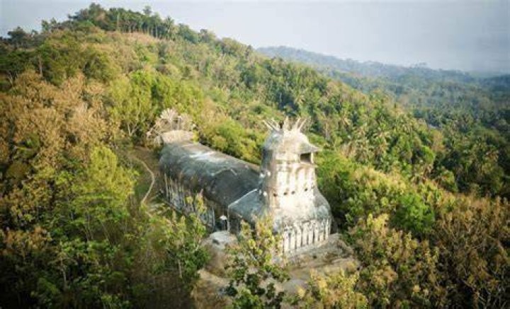 Gereja Ayam Chicken Church