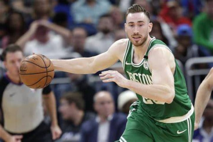 Gordon Hayward Signs $120 Million Contract With The Hornets