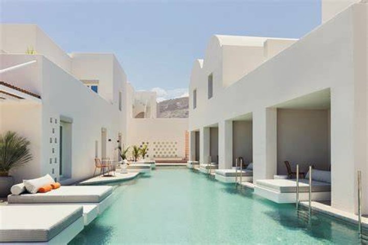 Greek Hotel
