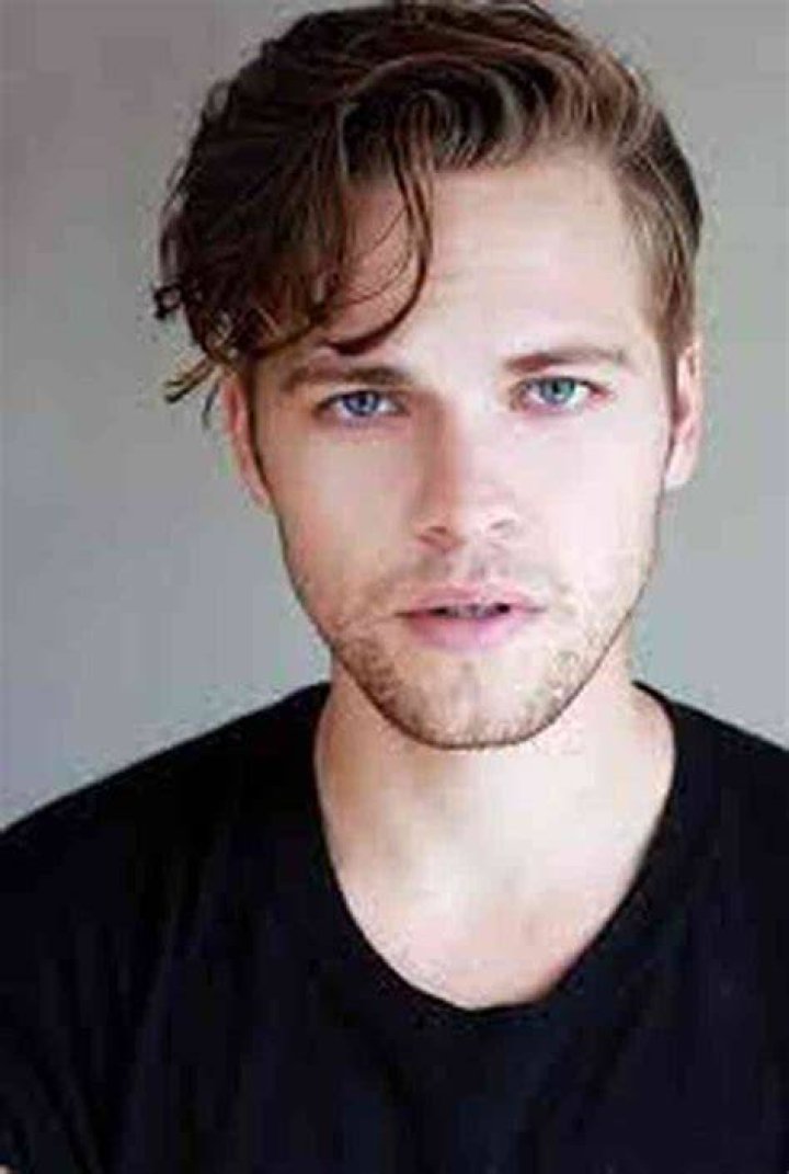 Height of Alexander Calvert