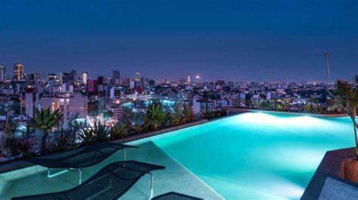 Hotel Pool