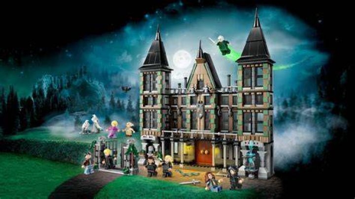 How do you get past the library in Lego Harry Potter?