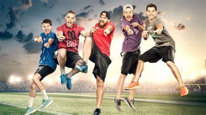 How many world records does Dude Perfect have 2022?