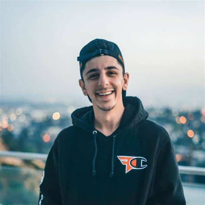 How much did faze rug pay for his house?