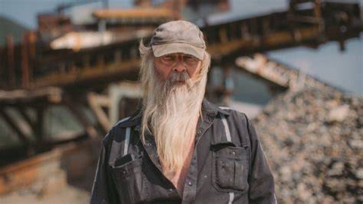 How Much Does Tony Beets Pay His Workers On Gold Rush?