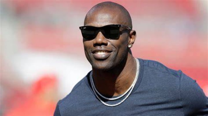 How Much Is Terrell Owens’ Net Worth? Endorsements & Salary Details