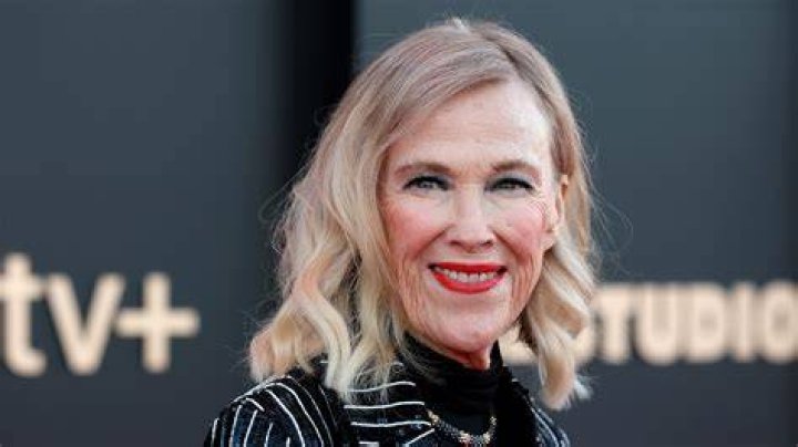 How tall is Catherine O'Hara