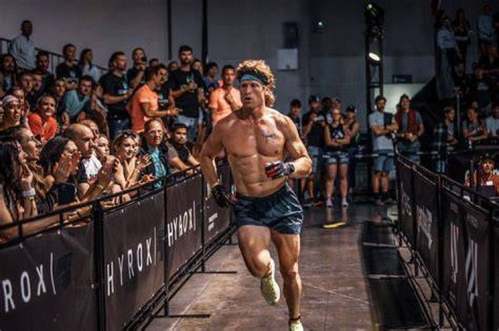 Hunter McIntyre
