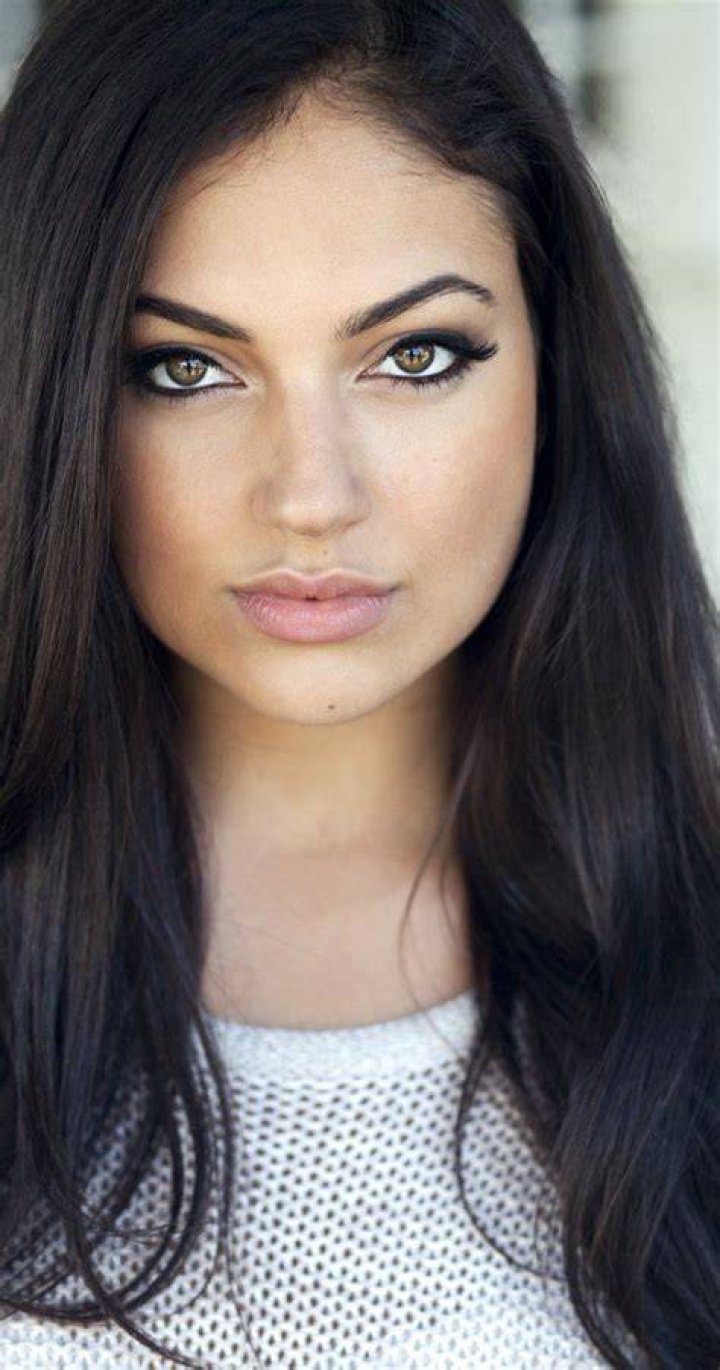 Inanna Sarkis is an actress