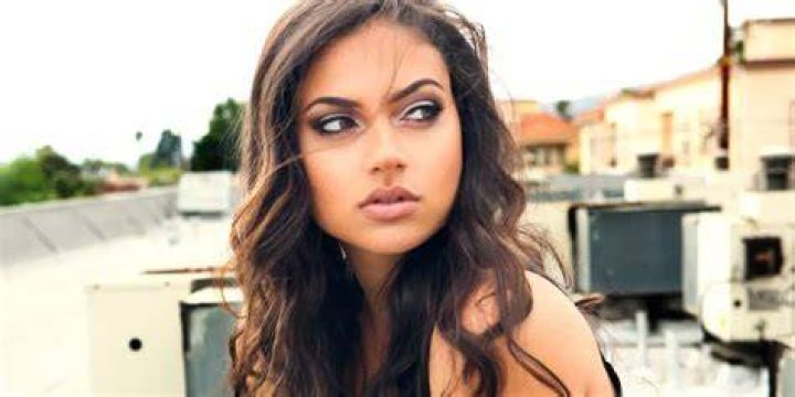 Inanna Sarkis net worth
