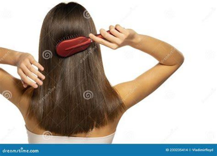 ¿Ariel se cepilla el pelo con un tenedor?