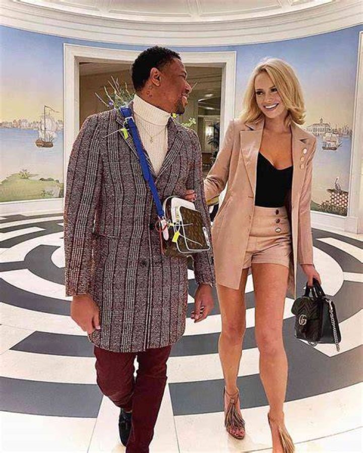 Is Chleb Ravenell related to Thomas Ravenel?
