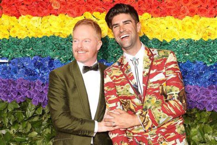 Is Jesse Tyler Ferguson wife?