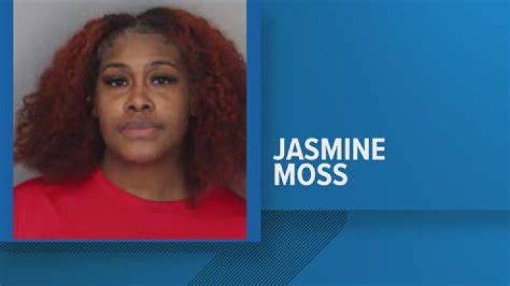 Jasmine Moss' viral Instagram post about her kid waxing grown