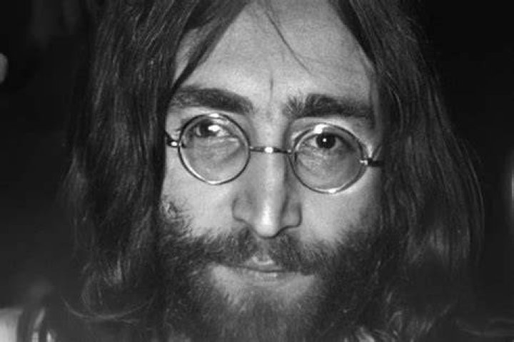 John Lennon 1969 (cropped)
