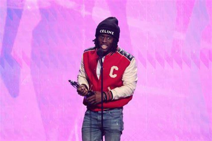 Kai Cenat Baffled By The Sneakers Twitch Gifted Him
