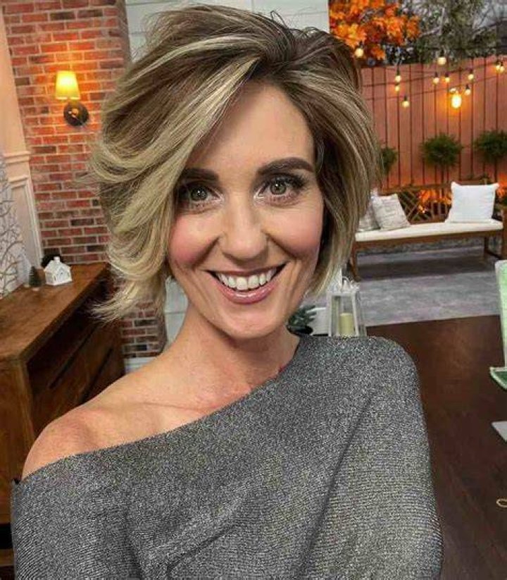 Kerstin Lindquist Age, Wiki, Salary, Wedding, Weight Loss, Husband