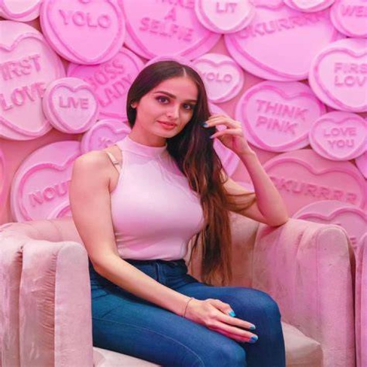 Lana Rose Bio, Wiki, Age, Height, Net Worth, Mo Vlogs, Boyfriend, Youtube