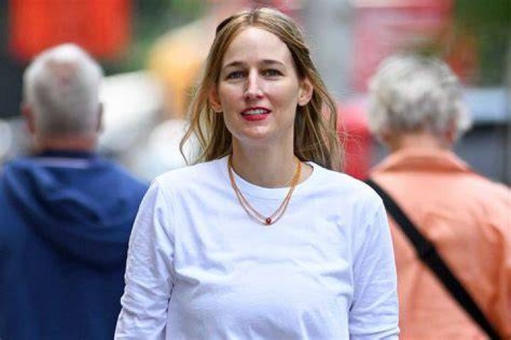 leelee sobieski bab leelee sobieski bab