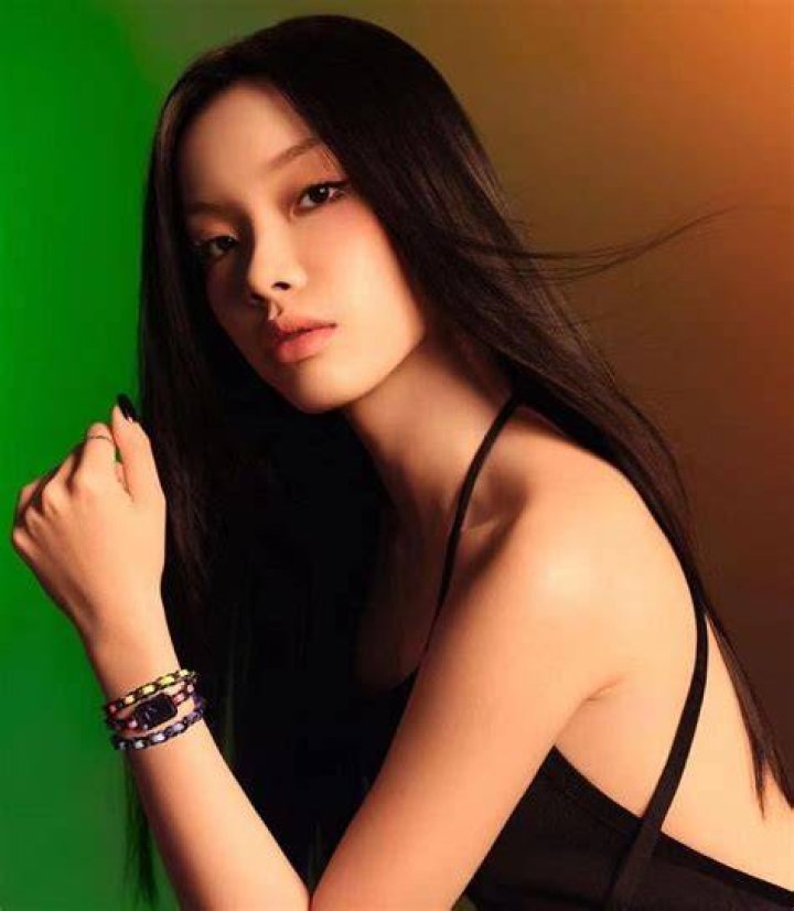 Lexie Liu Biography, Age, Height, Husband, Net Worth, Family