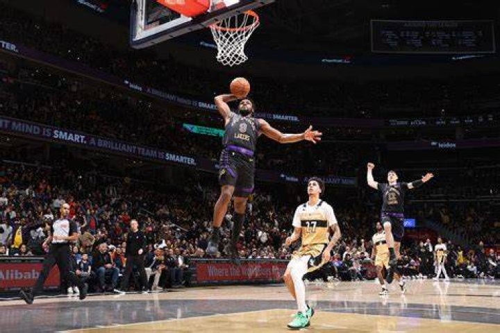 Los Angeles Lakers v Washington Wizards