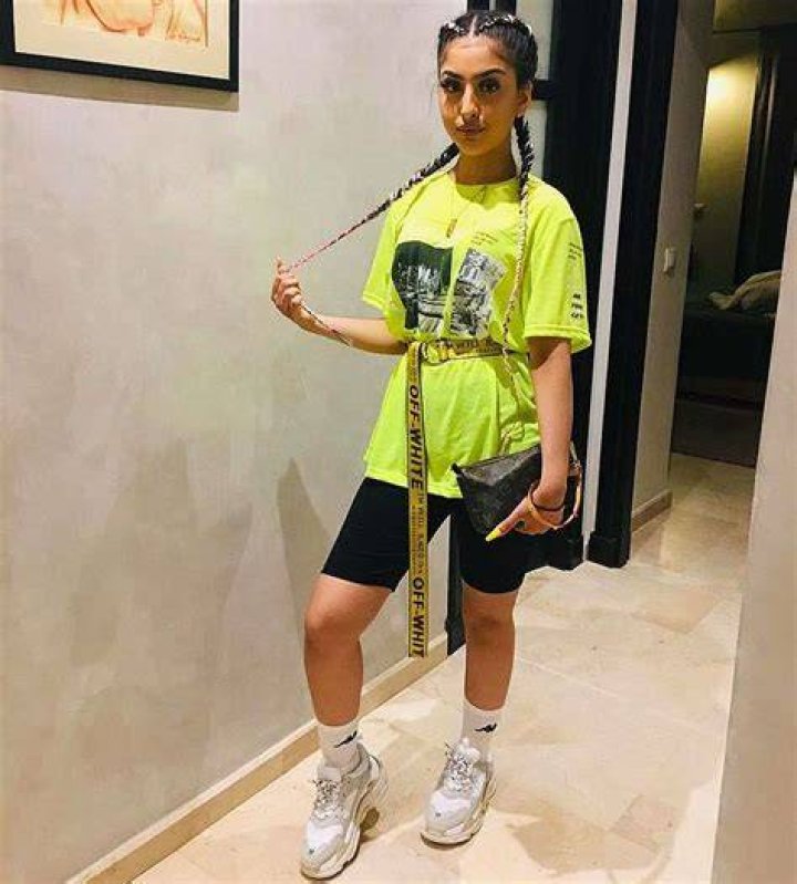 Mahek Bukhari Height & Weight
