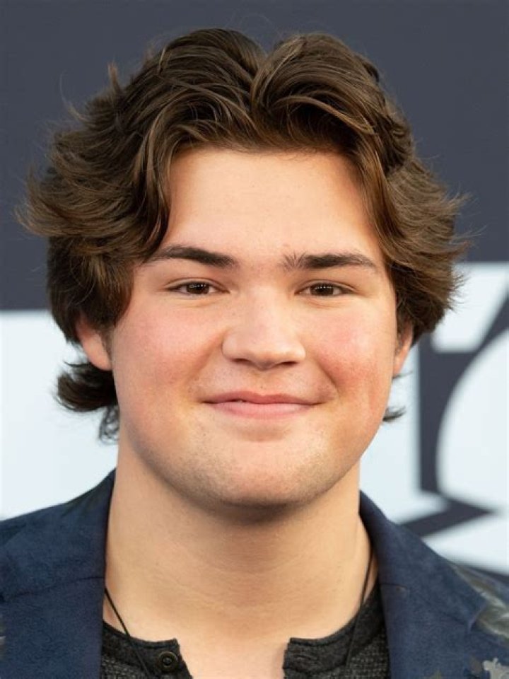 maxwell donovan wih his father