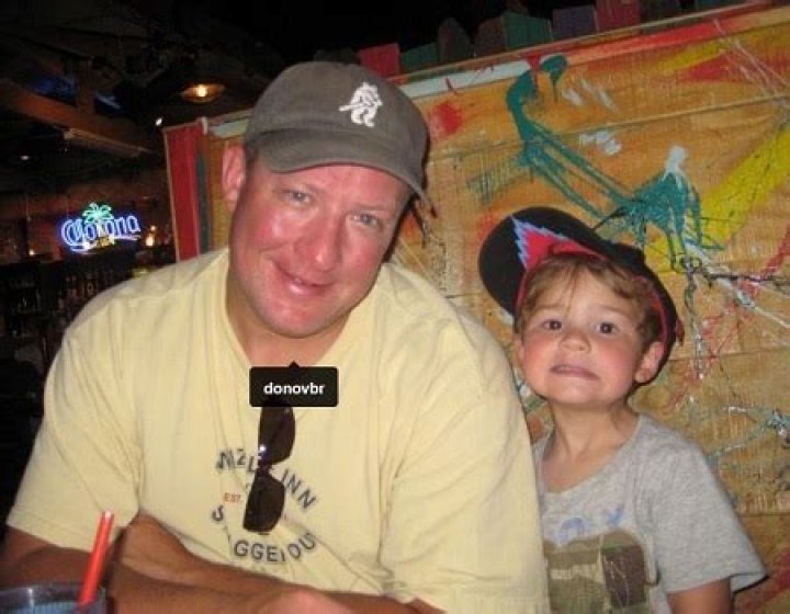 maxwell donovan with his father during childhood