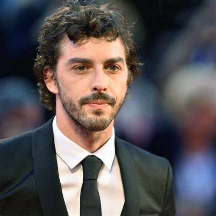 Michele Riondino facts