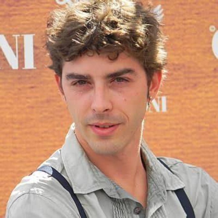 Michele Riondino wiki